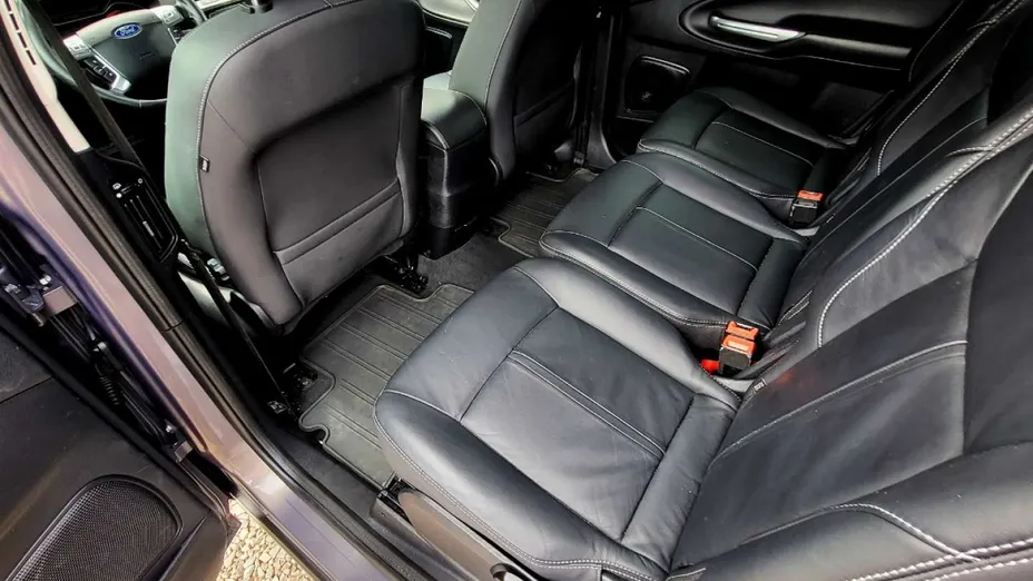 FORD S-MAX -