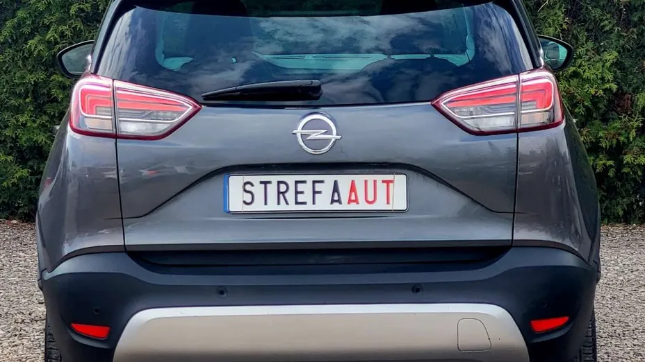 OPEL Crossland X -