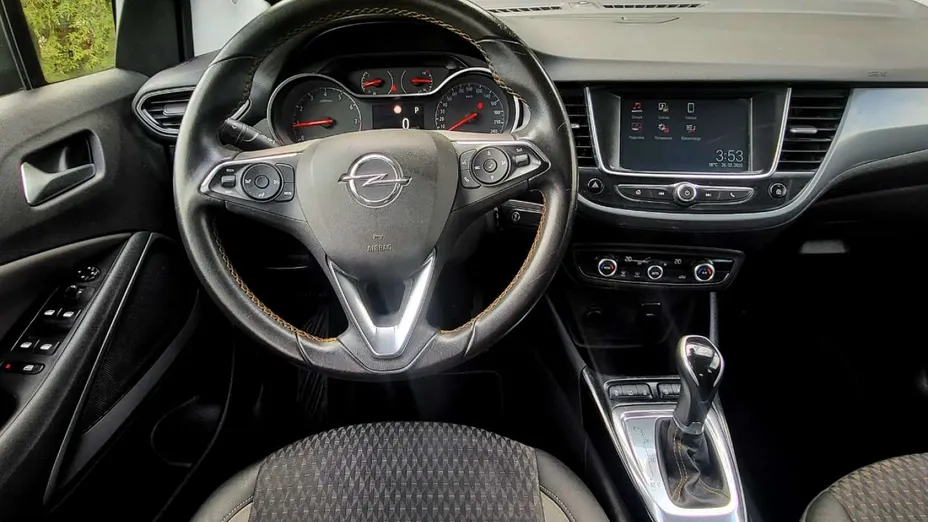 OPEL Crossland X -
