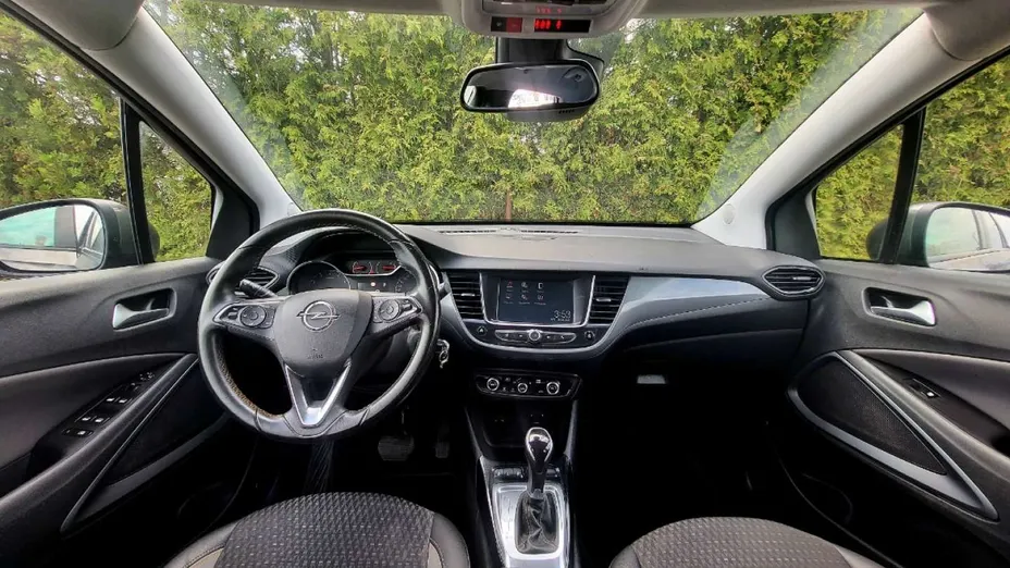 OPEL Crossland X -