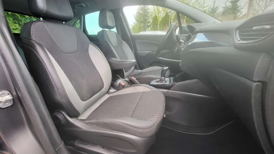 OPEL Crossland X -