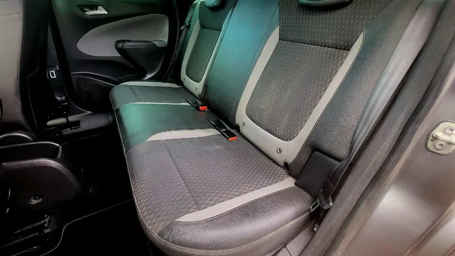 OPEL Crossland X -