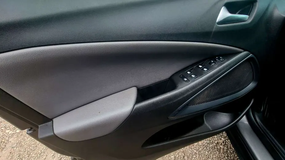 OPEL Crossland X -