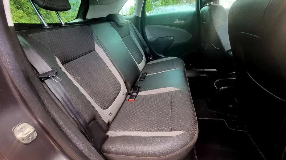 OPEL Crossland X -