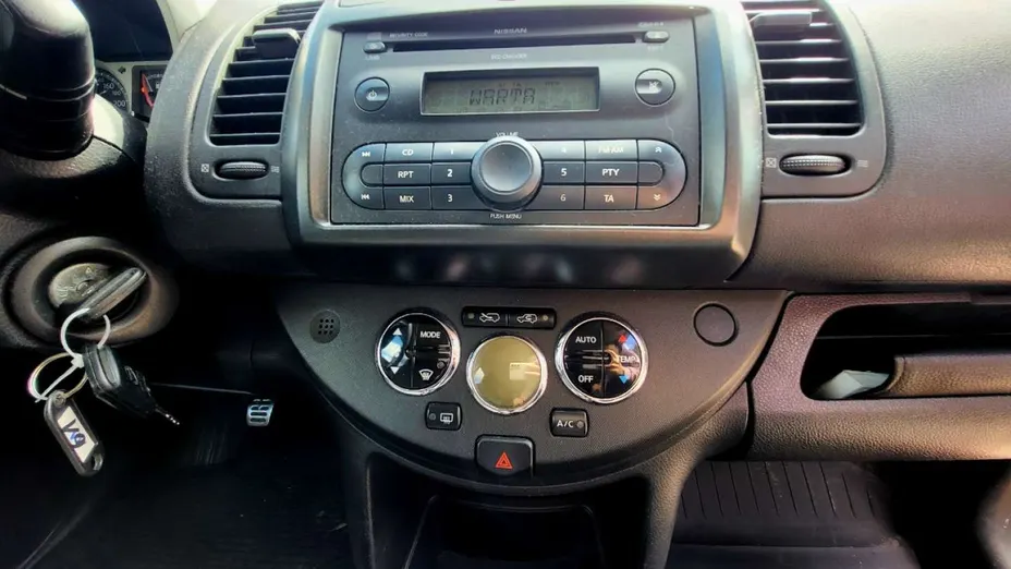 NISSAN Note -
