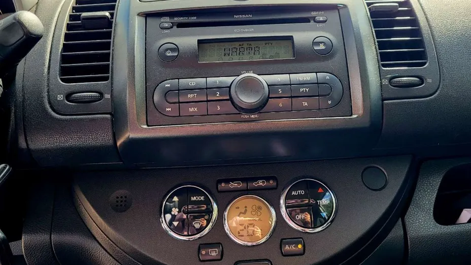 NISSAN Note -