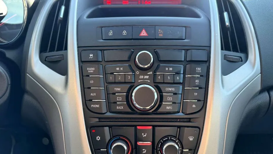 OPEL Astra -