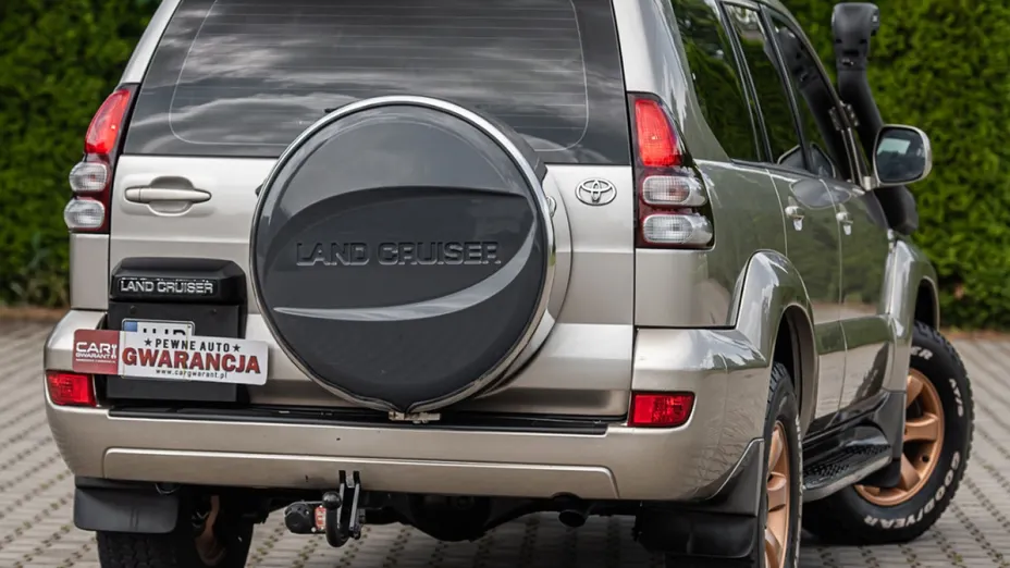 TOYOTA Land Cruiser -
