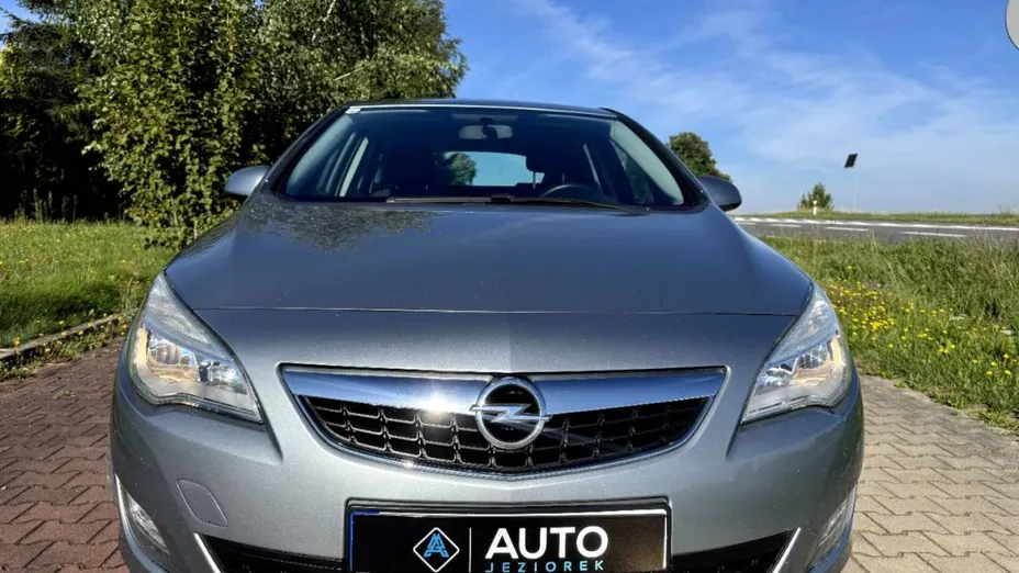OPEL Astra -