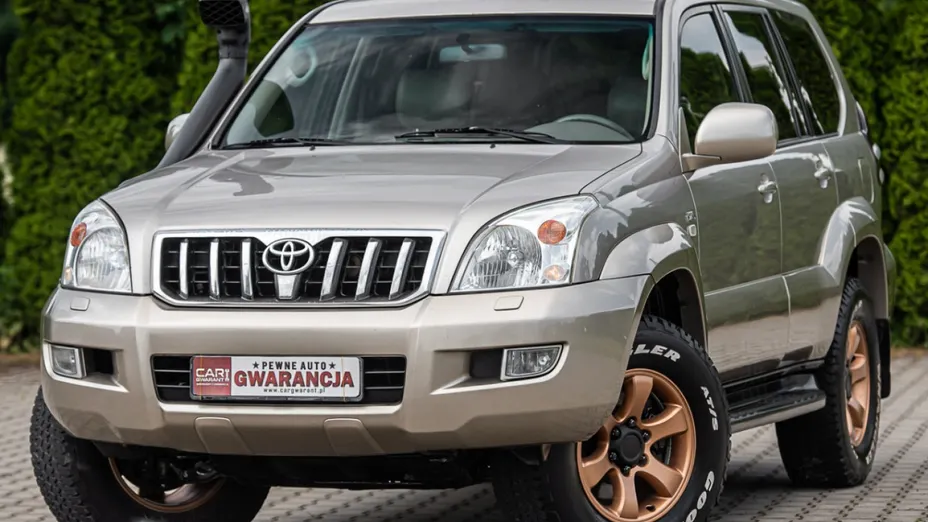 TOYOTA Land Cruiser -