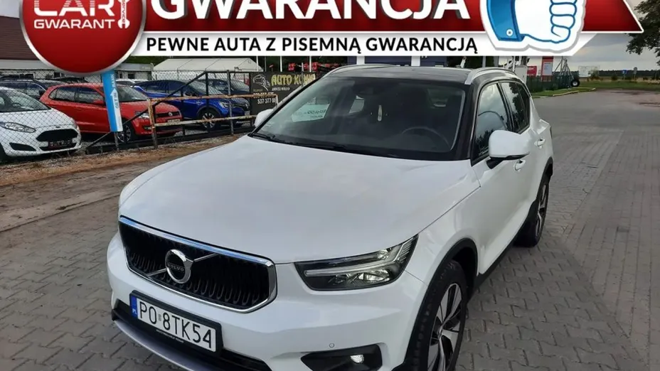 VOLVO XC40 -