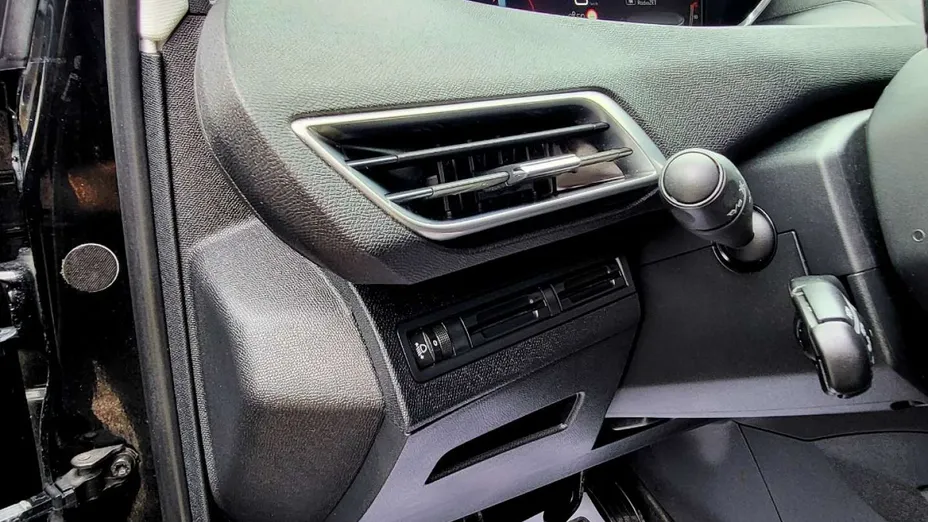PEUGEOT 5008 -