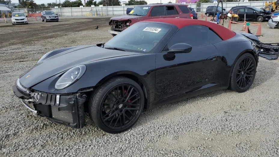 PORSCHE 911 -