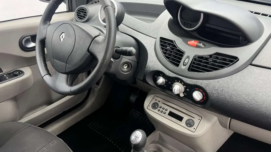 RENAULT Twingo -