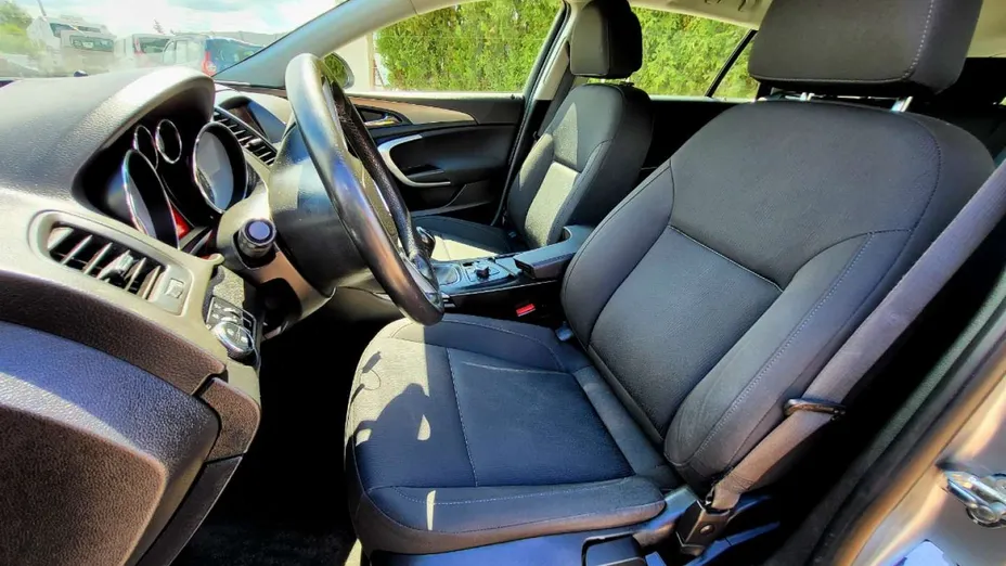 OPEL Insignia -