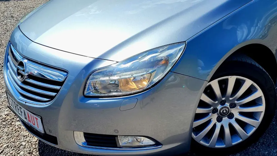 OPEL Insignia -