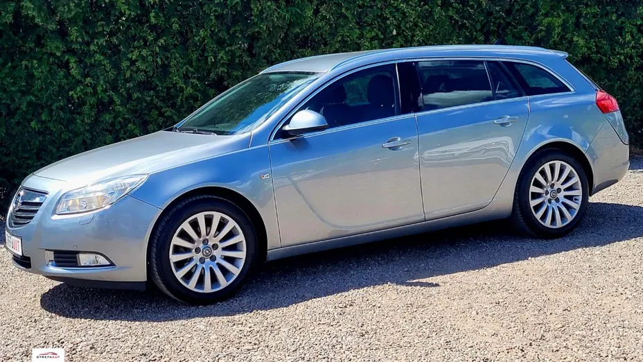 OPEL Insignia -