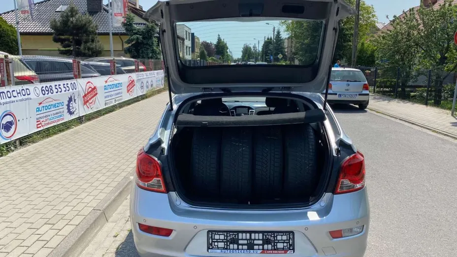 CHEVROLET Cruze -