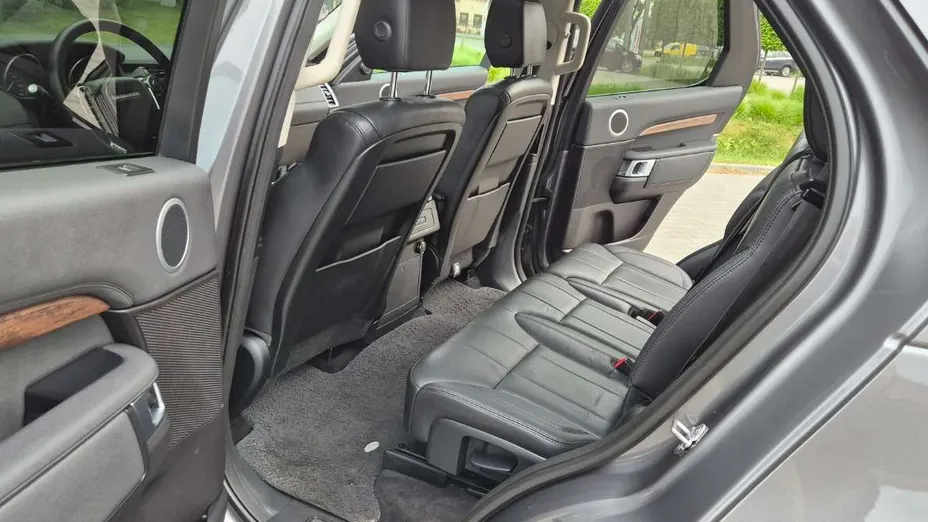 LAND ROVER Discovery -