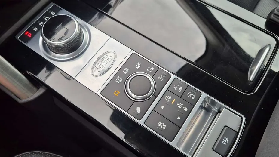 LAND ROVER Discovery -