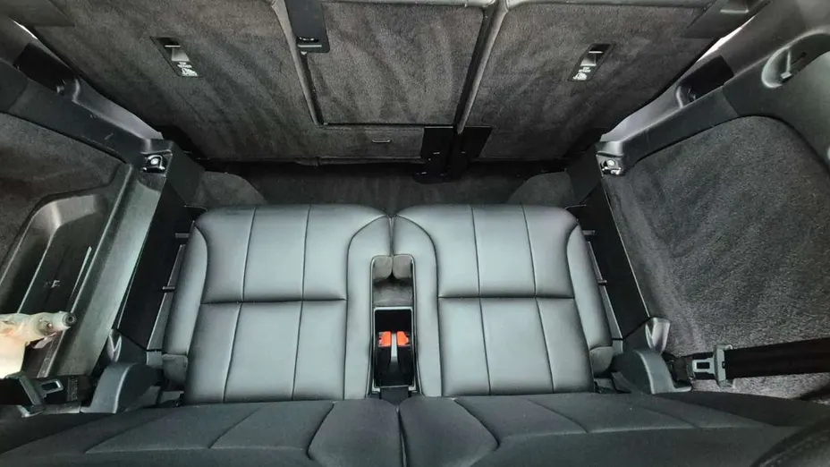 LAND ROVER Discovery -