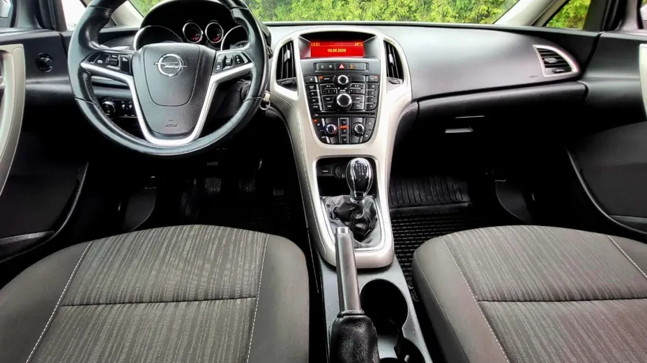 OPEL Astra -