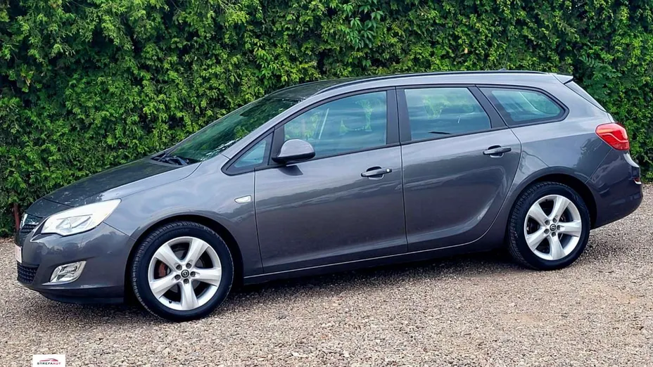 OPEL Astra -