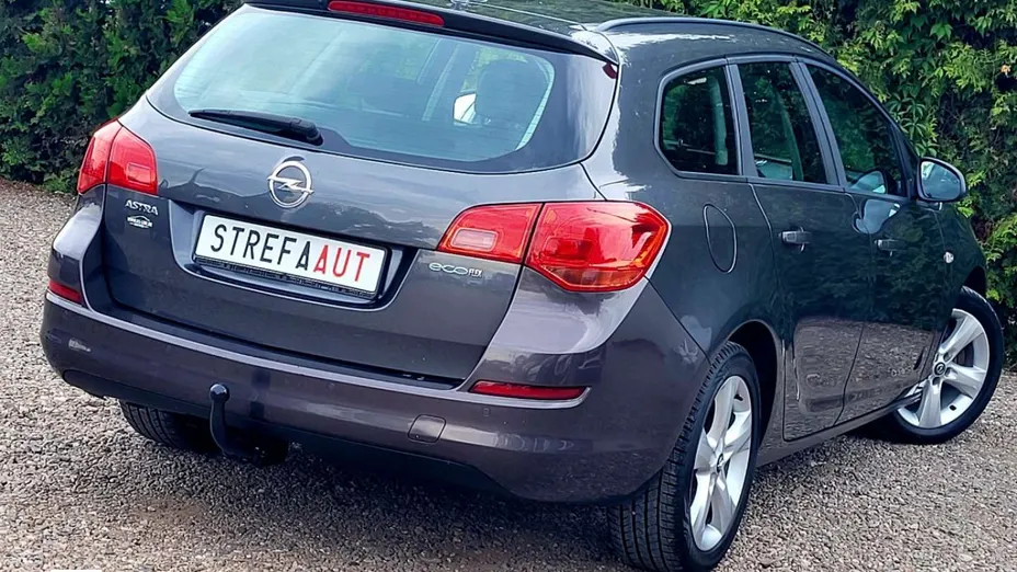OPEL Astra -