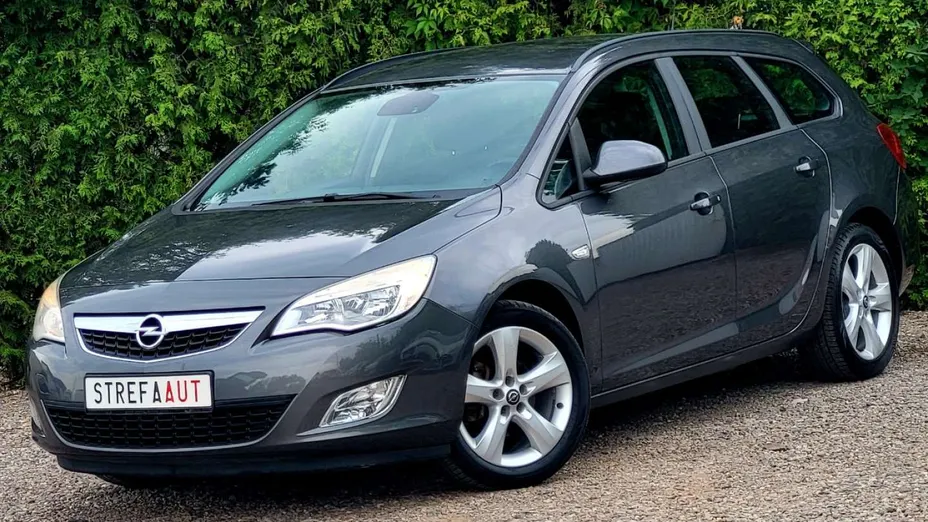 OPEL Astra -