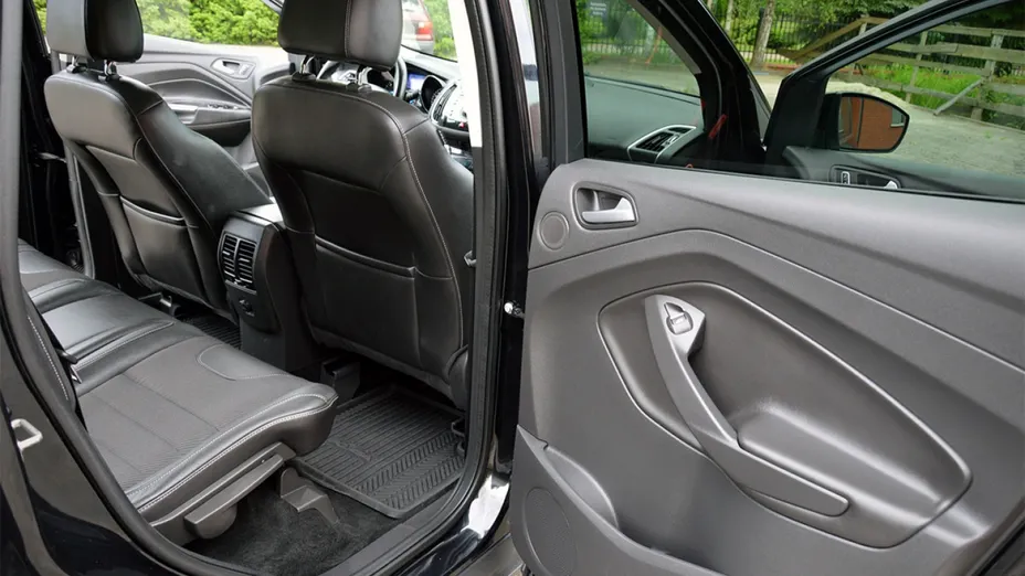 FORD Kuga -