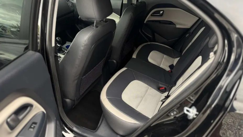 KIA Rio -