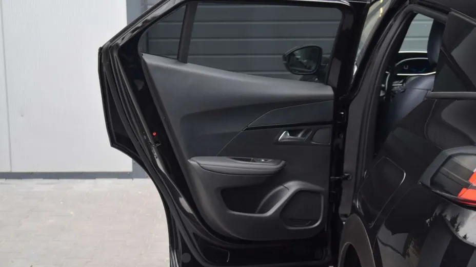 PEUGEOT 2008 -