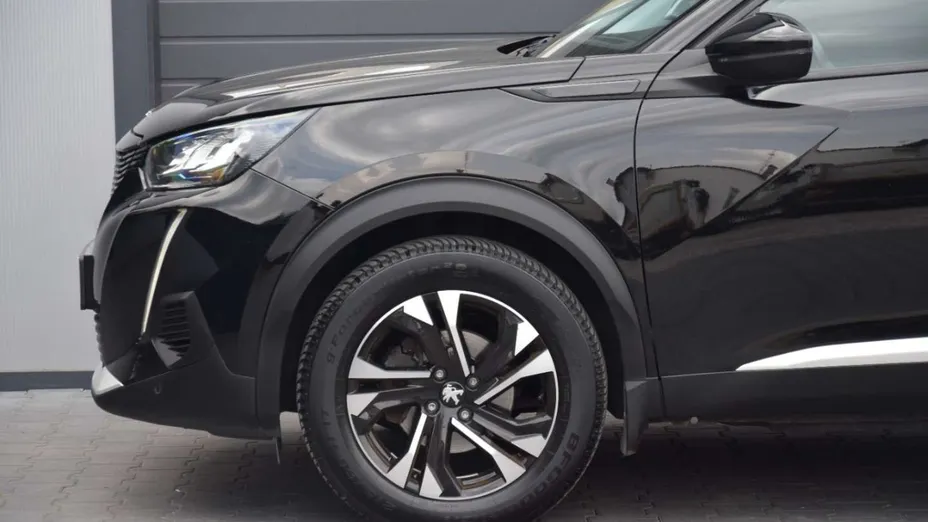 PEUGEOT 2008 -
