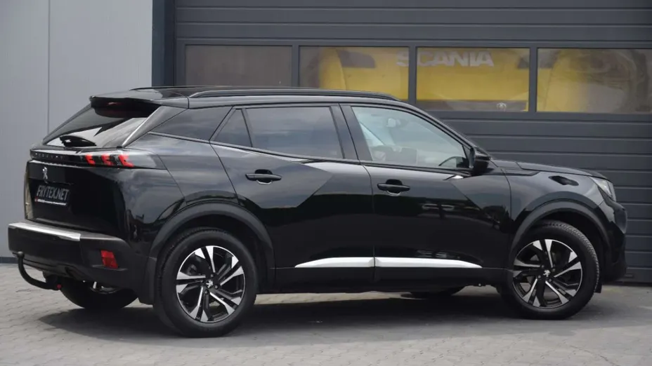 PEUGEOT 2008 -