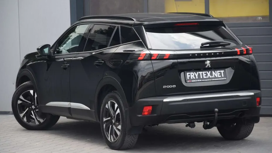 PEUGEOT 2008 -