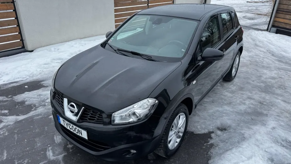 NISSAN Qashqai -