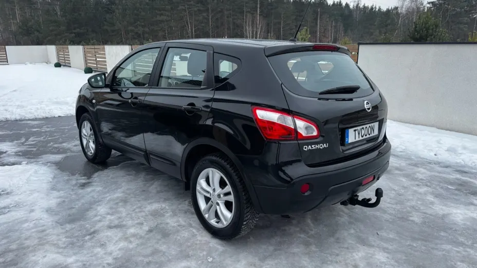 NISSAN Qashqai -