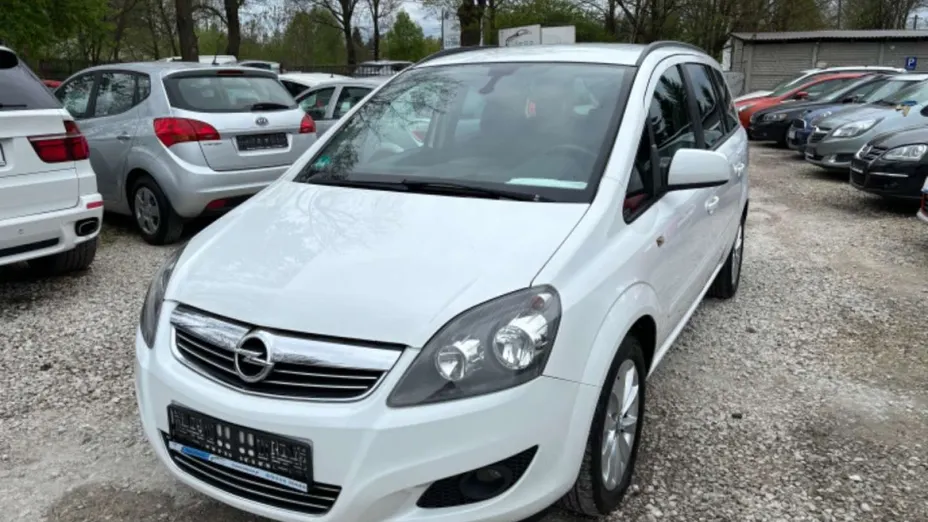 OPEL Zafira -