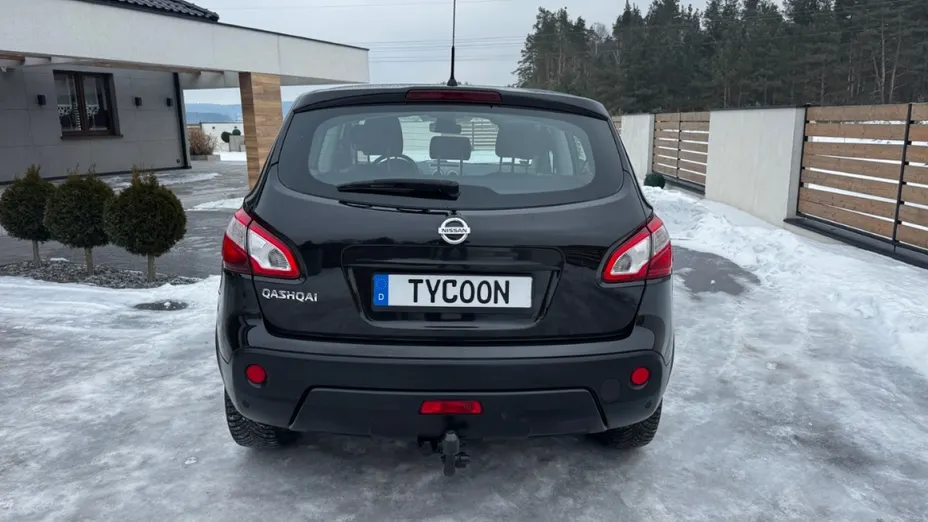 NISSAN Qashqai -