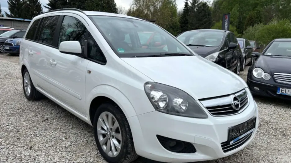 OPEL Zafira -