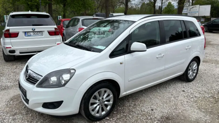 OPEL Zafira -