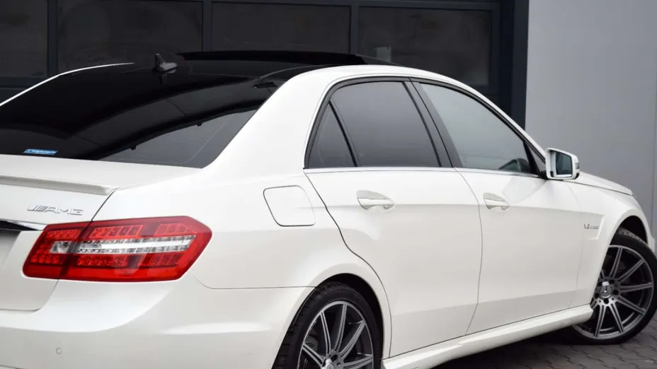 MERCEDES-BENZ E Klasa -