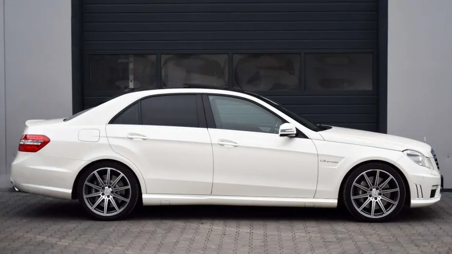 MERCEDES-BENZ E Klasa -