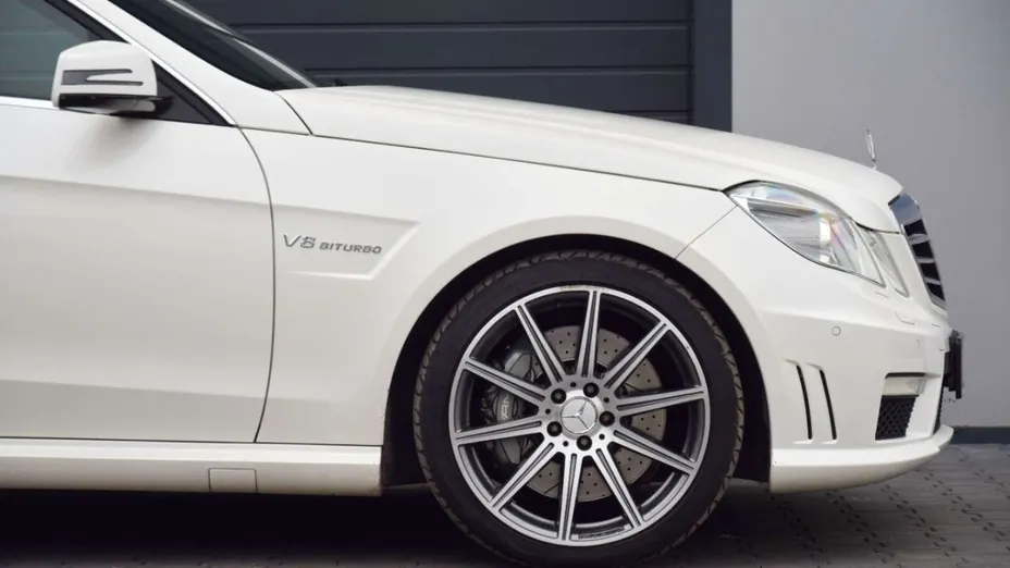 MERCEDES-BENZ E Klasa -