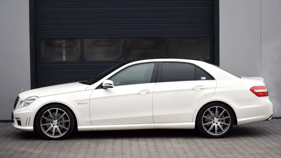 MERCEDES-BENZ E Klasa -