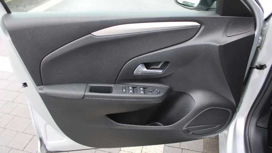 OPEL Corsa -