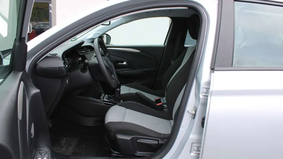 OPEL Corsa -