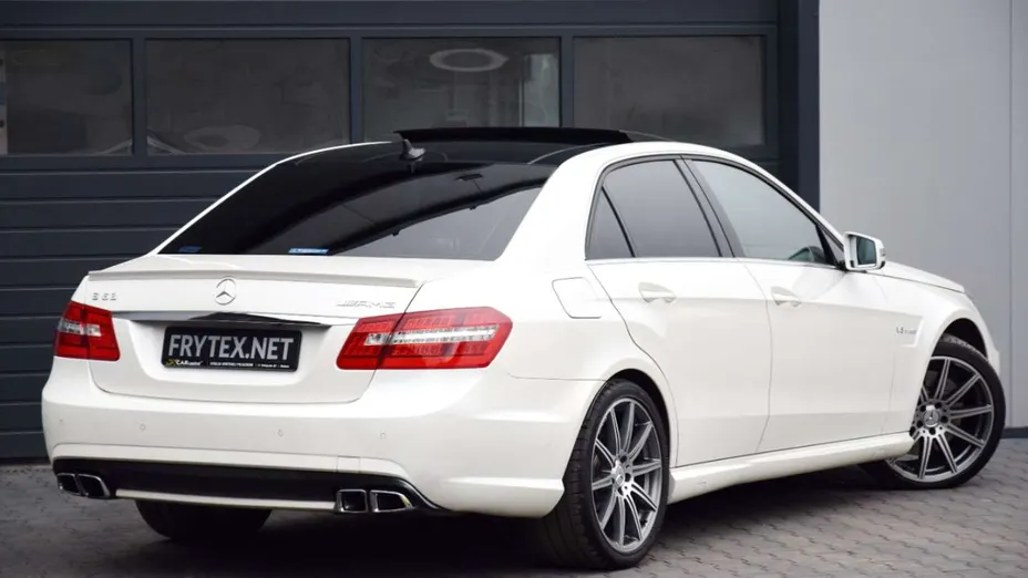 MERCEDES-BENZ E Klasa -
