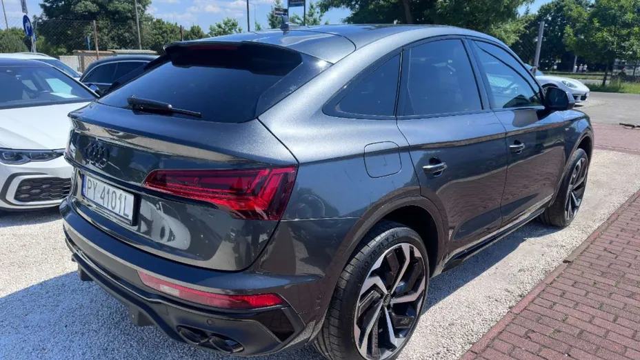 AUDI Q5 Sportback -