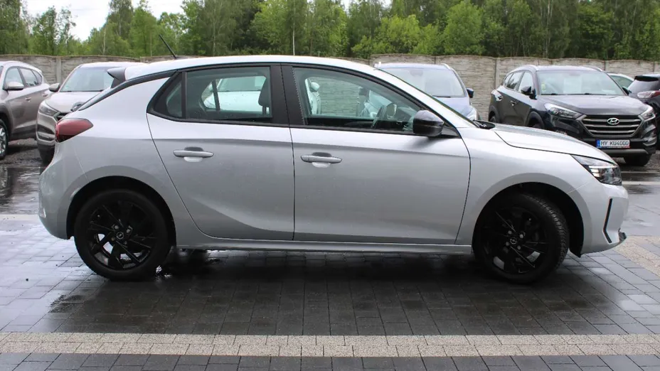 OPEL Corsa -